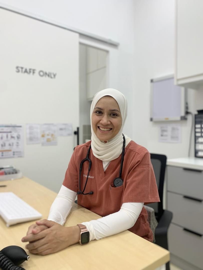 Dr. Tahirah, Doktor Perubatan, Klinik PrimeHealth Elmina